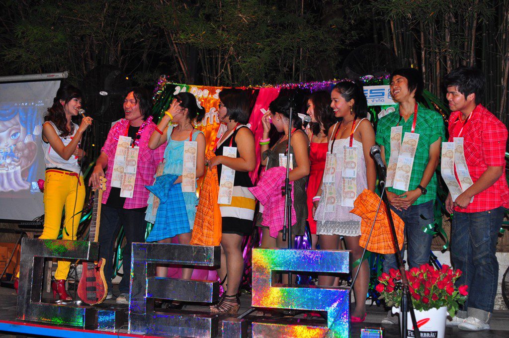 ces new year 2011_02