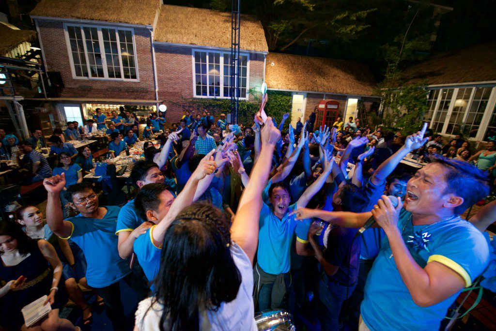 ces blue sky party 03